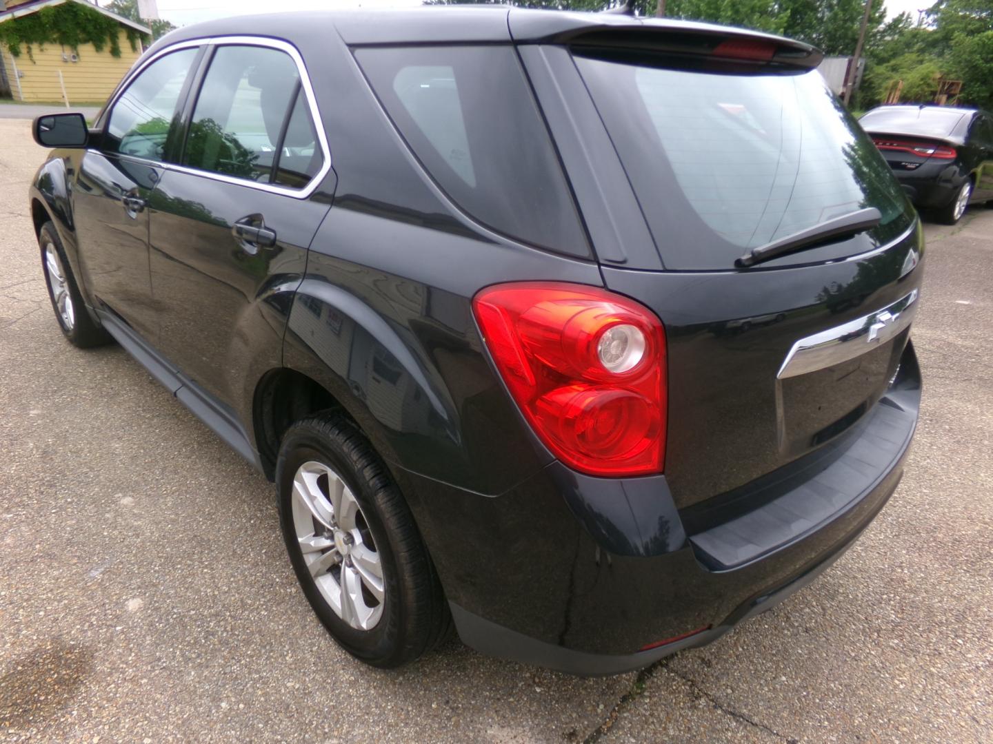 2012 Gray /Black Chevrolet Equinox (2GNALBEK9C1) , located at 401 First NE, Bearden, AR, 71720, (870) 687-3414, 33.726528, -92.611519 - Photo#2